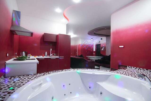 Апартаменты Odessa arkadiya 4 room and Jacuzzi Lux Одесса-8